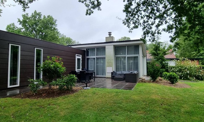 Susteren House | Chalet with 3 bedrooms and a terrace