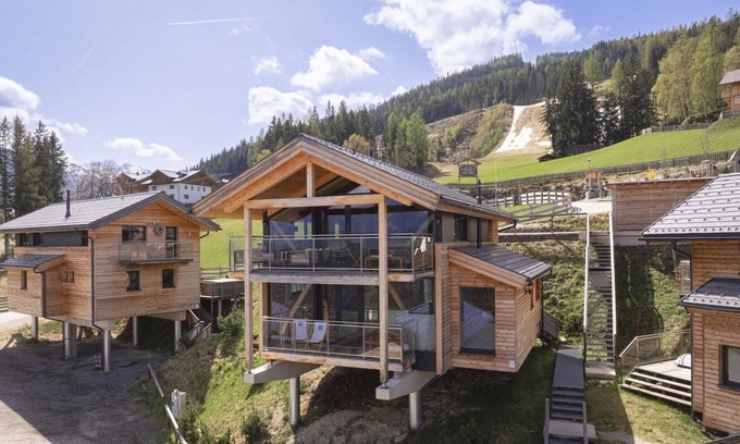 Pichl-Preunegg Ski Chalet | Chalet with panoramic sauna