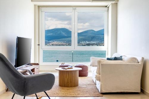 Chalcis Apartment | Chalkida Spacious Flat with amazing view!