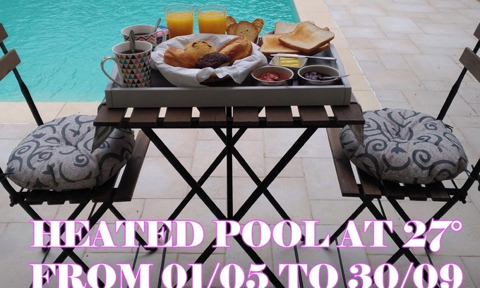 Talence House | Chambre accès direct grande piscine-Coin cuisine-Parking-Aircon-Jardin