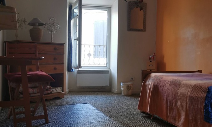 Die Bed & Breakfast | Chambre au Calme. Départ Rando Depuis Centre Ville10mn Gare et Rivière à Pied