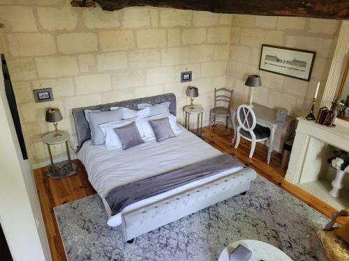 Lugon-et-l'ile-du-Carney Bed & Breakfast | Chambre Bordeaux, piscine et spa