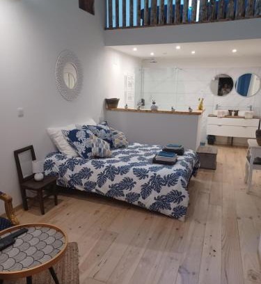 Neufmaisons House | Chambre d'Emma