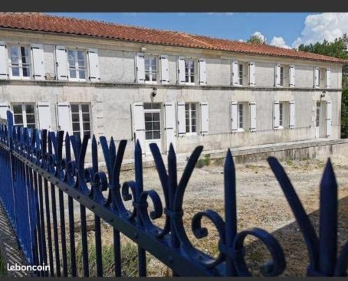 Mortiers Bed & Breakfast | Chambre d'hôtes dans maison charentaise