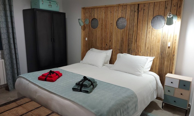 Valensole Bed & Breakfast | Chambre D'hôtes des Lily