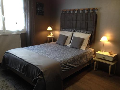 Laval Bed & Breakfast | Chambre d'Hôtes Hola