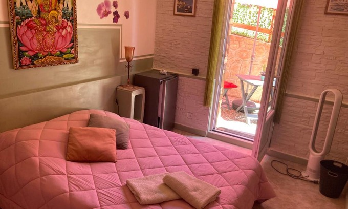 Monacia-d'Aullene Bed & Breakfast | chambre double avec salle de bain privée