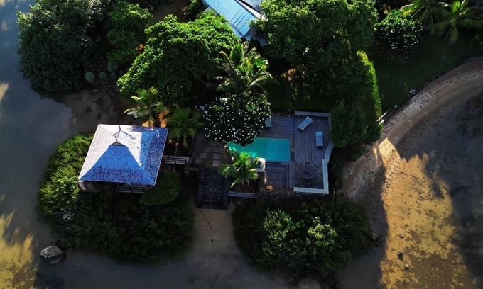 La Mivoie Villa | Chambre Africaine - Situé à Villa Harmonie sur la Presu'ile de L'ilot Fortier