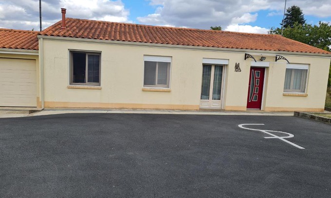 Reffannes House | Chambre privé inclu chez l'habitant