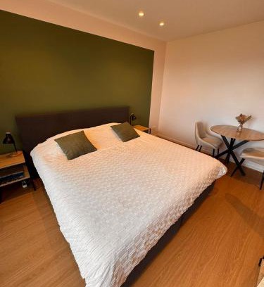 Bernister House | Chambre privée avec salle de bain - accès entièrement privé