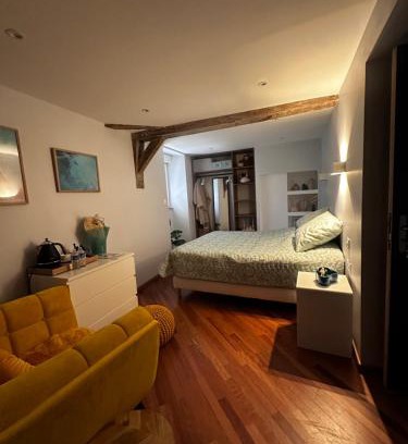 Domagne House | Chambre privée avec salle de bain