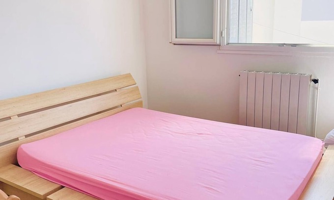Parilly Apartment | Chambre Spacieuse et Lumineuse