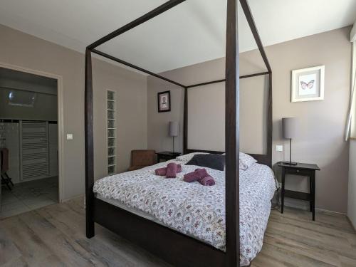 Fontguenand Bed & Breakfast | Chambres avec petit déj inclus et table d'hôtes en Berry, près des Châteaux de la Loire - FR-1-591-700