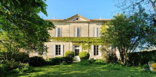 Saint-Yzans-de-Medoc Bed & Breakfast | Chambres d'hôtes La Hourqueyre