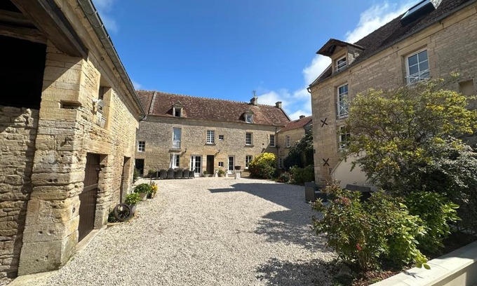 Thaon Bed & Breakfast | Chambres d’hôtes de l’Ancienne Auberge