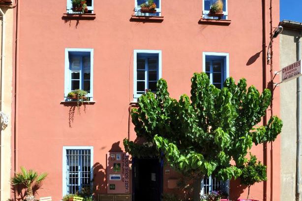 Tautavel Bed & Breakfast | Chambres d'Hôtes et Gîtes- L'Abri sous Roche