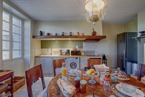 Valence-sur-Baise Bed & Breakfast | Chambres d'hôtes de charme avec piscine - Le Clos Boissiere
