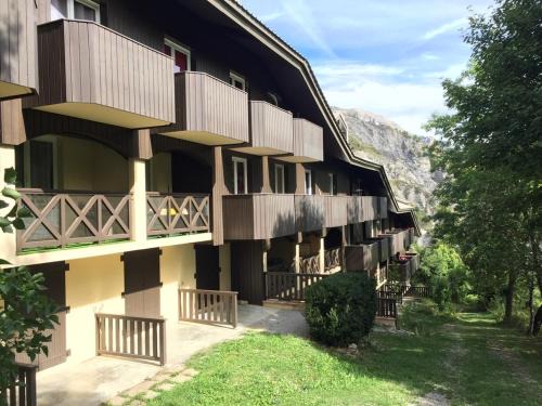 Allos Apartment | chamois tétras marmotte