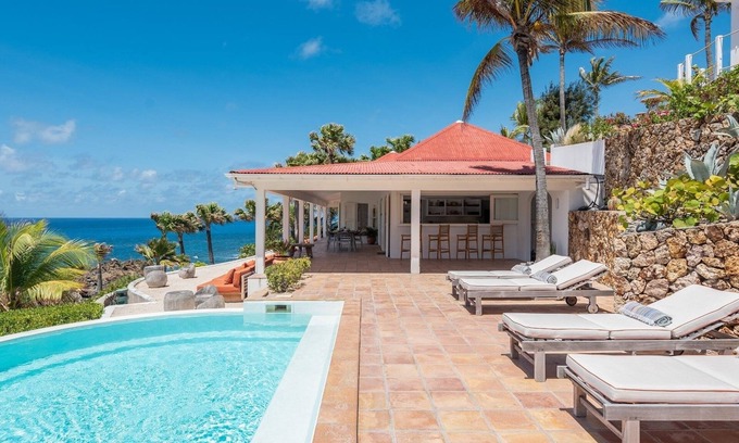 Toiny Villa | Chant De L'Ocean (2/3 Rooms)