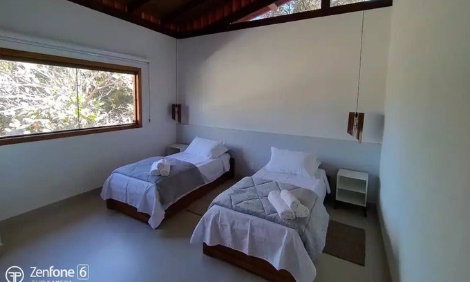 Sao Jorge Apartment | Chapada dos Veadeiros-tronco do Ipê-suíte Branco - 3 Pessoas
