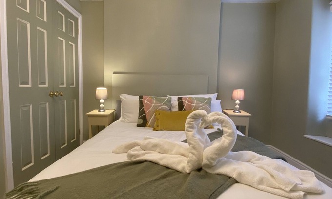 Box Cottage | Chapel Cottage Idyllic Village holiday home nrBath