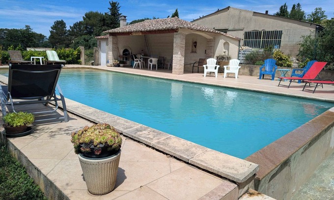 Vaison-la-Romaine Apartment | Charmant Appartement de Campagne au Rez-de-chaussée D'une Ferme Authentique
