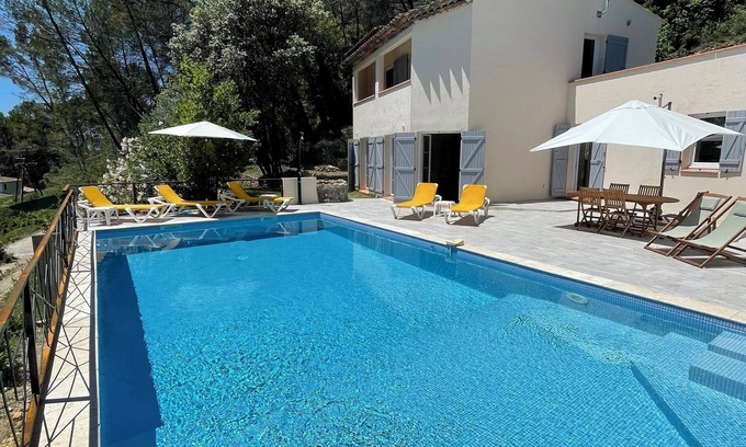 Lorgues Villa | Character villa in a quiet location with breathtaking views, 5 minutes from the town center