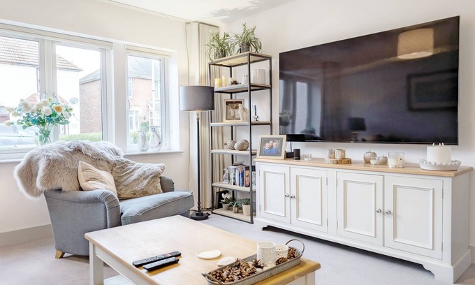 Petersfield Cottage | Charles Street - Petersfield - a town house that sleeps 4 guests in 2 bedrooms