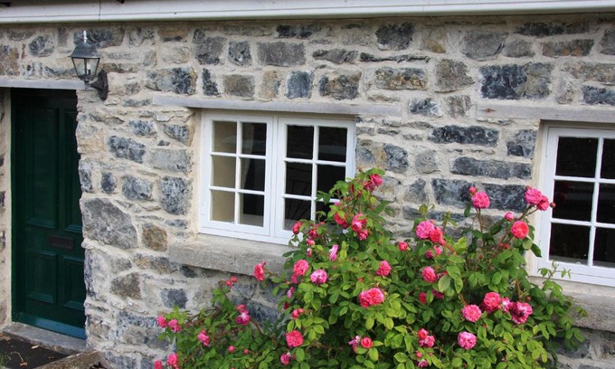 Lorrha House | Charlie's Cottage, Nenagh