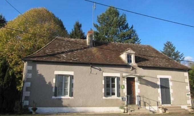 Saint-Hilaire-sur-Benaize Cottage | Charming House in Brenne Park: Garden, River, Close to Vienne, Near Futuroscope