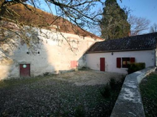 Le Veurdre House | Charmant gîte au château rénové, parc privé, 2 chambres, proche Nevers et circuit Magny Court - FR-1-489-163