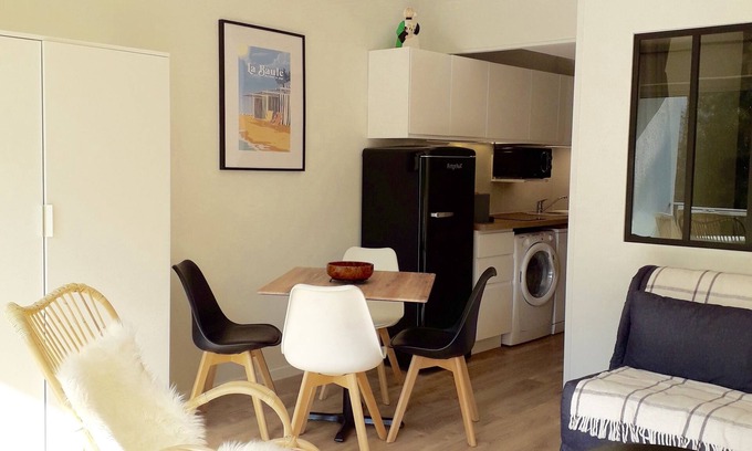 La Baule-Escoublac Apartment | Charmant Studio au Calme Dans les Pins Proche Plage