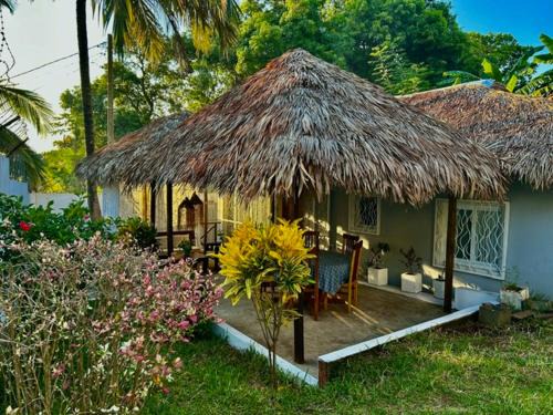 Madirokely House | Charmante maison de plain-pied à louer à Ambatoloaka Votre havre de paix à Nosy Be !