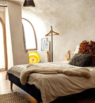 Cournonsec Bed & Breakfast | Charmante suite indépendante avec cave à vin