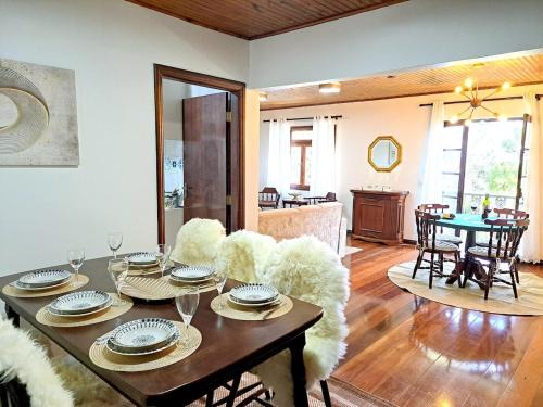 Campos do Jordao Apartment | Charme nas montanhas com lareira