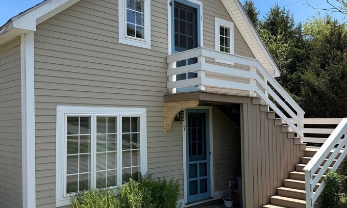 Southwest Harbor Apartment | Charming 1-bdm Apt in Southwest Harbor, Acadia NP with AC and Shore Access