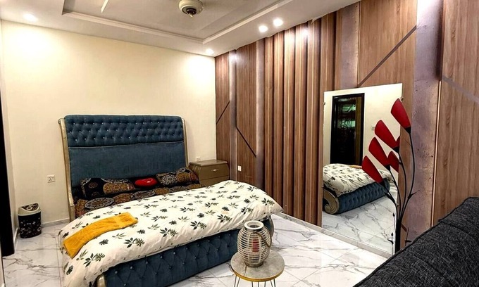 Faisalabad Apartment | Charming 1-bedroom apartment with AC, WiFi in enjoyable Abdullah Gardens Fsd