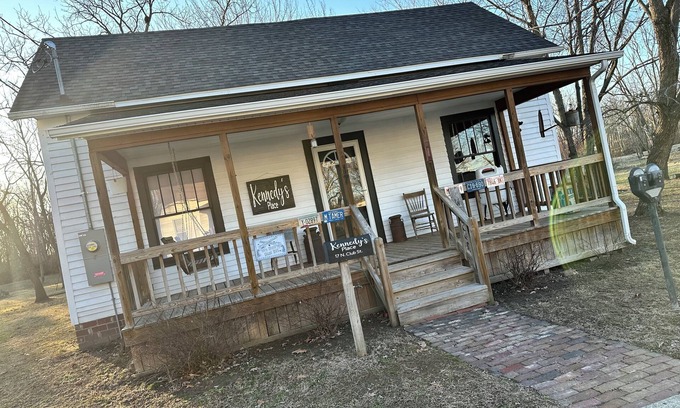 Harrisburg House | Charming 1-bedroom house in terrific Harrisburg with AC, WiFi