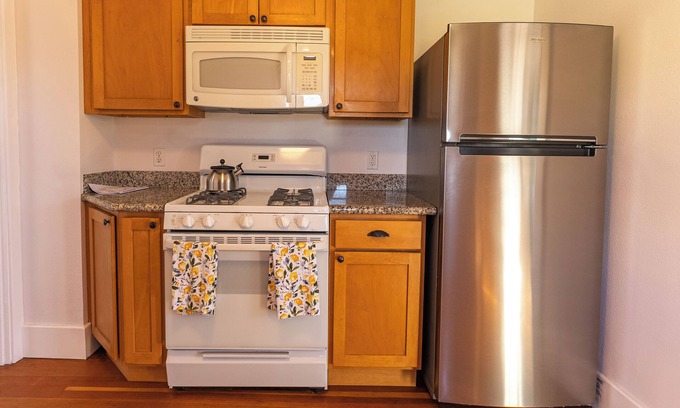 South Park Apartment | Charming 1920's duplex in the heart of Balboa