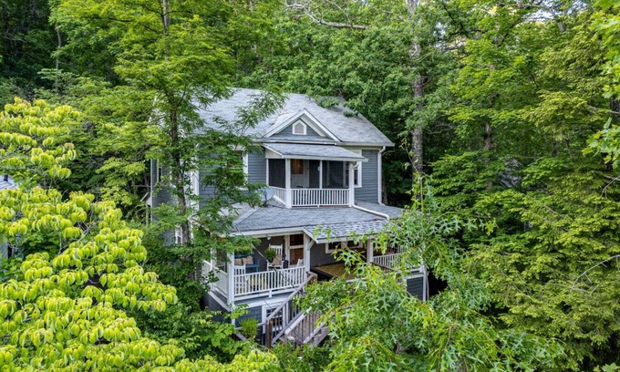 Montreat House | Charming 1920s Montreat Cottage Near DT Black Mtn