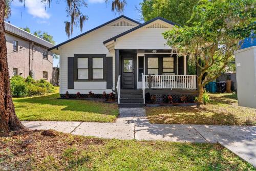 Lake Eola Heights House | Charming 1br Near Downtown Pets Convenience