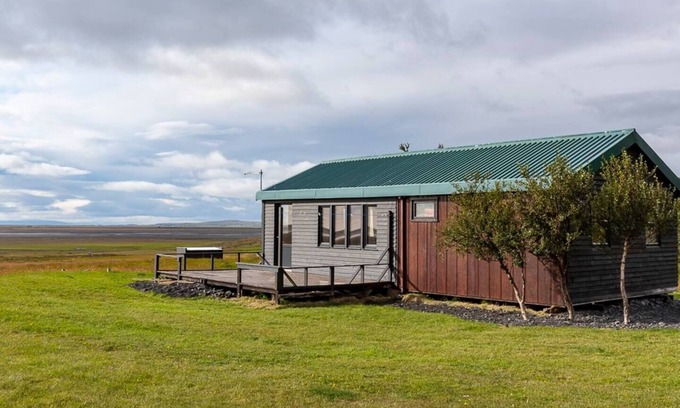 Storidalur Cottage | Charming 2-Bed Cottage near Seljalandsfoss