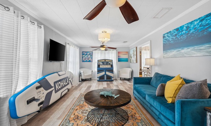 Riviera Beach House | Charming 2-bedroom house in Panama City Beach, Walk to Beach!