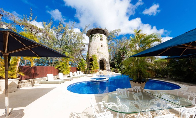 West Coast House | Charming 2 bed Spacious Plantation Guest House