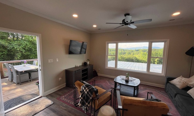 Tigerville House | Charming 2-bedroom house with beautiful mountain views in lovely Travelers Rest.