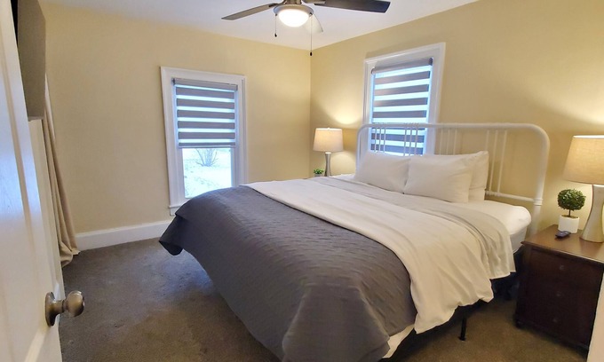 Auburn Apartment | Charming 2-bedroom apartment in delightful Auburn with AC, WiFi, pet friendly