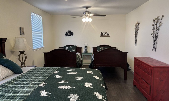 Abilene House | Charming 2 bedroom house with WiFi, Central heat/air, covered parking in Abilene