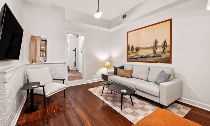 Upper Fells Point Apartment | Charming 2-bedroom private apartment in Upper Fells Point