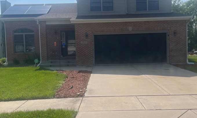 Sauk Village House | Charming 2-bedroom house with WiFi, AC in welcoming Sauk Village