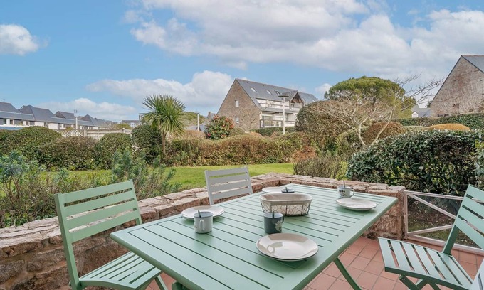 Carnac Apartment | Charming 2-Room Apt in Carnac – 500m from Beaches, Terrace, Parking, 3* Rating